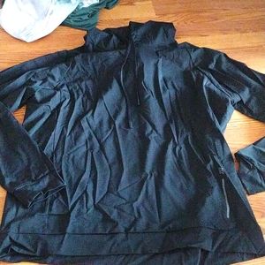 Zyia black Sahara hoodie